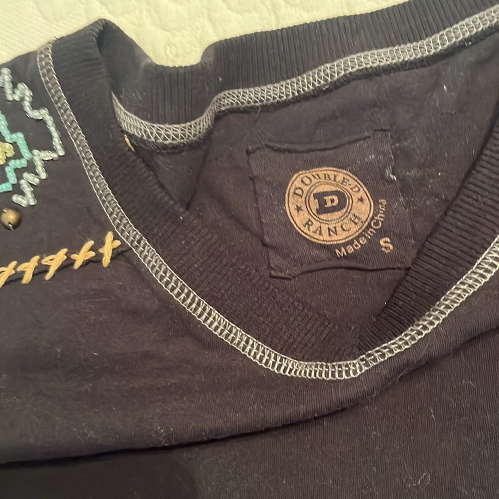 Double D Ranch Black Top with Turquoise Embroidery - Picture 3 of 6